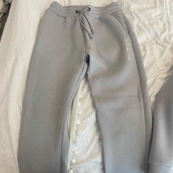 Guess track suit - Picture 2 of 5